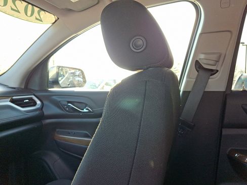 Used 2020 GMC Acadia SLE w/ LPO, Floor Liner Package image 17