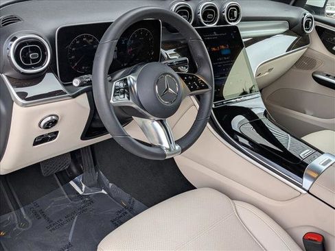 Used 2026 Mercedes-Benz GLC 300 4MATIC image 10