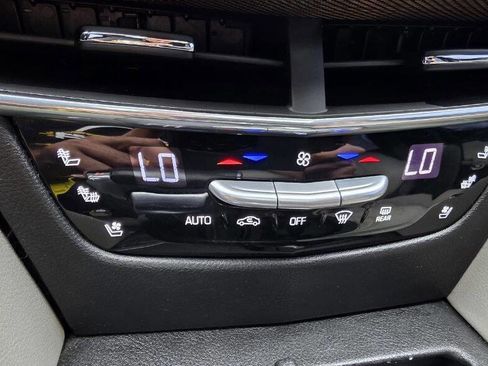 Used 2016 Cadillac CT6 Luxury image 31