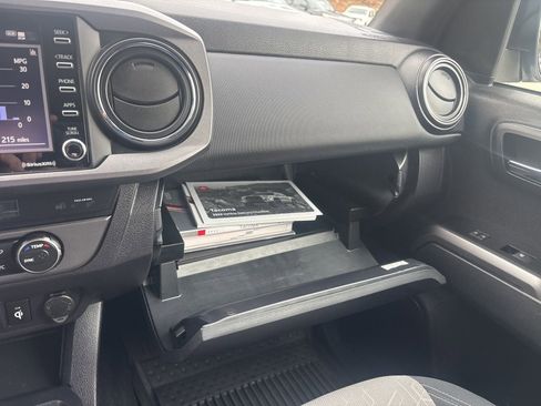 Used 2023 Toyota Tacoma TRD Sport w/ Technology Package image 24