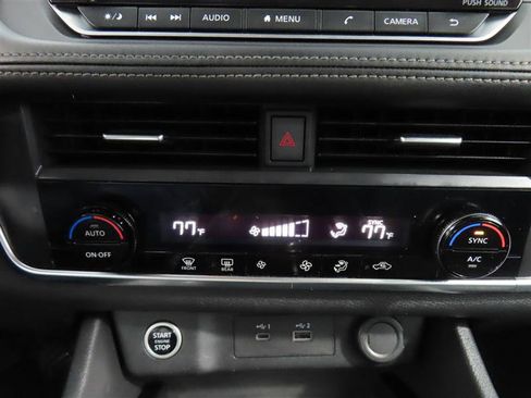 Used 2023 Nissan Rogue SV AWD/4WD image 26