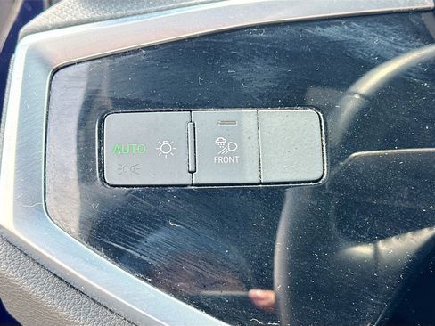Used 2019 Audi Q3 2.0T Premium Plus w/ Premium Plus Package AWD/4WD image 35