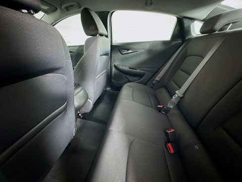 Used 2021 Chevrolet Malibu LS image 24