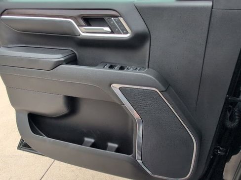 Used 2024 GMC Sierra 1500 SLT image 14