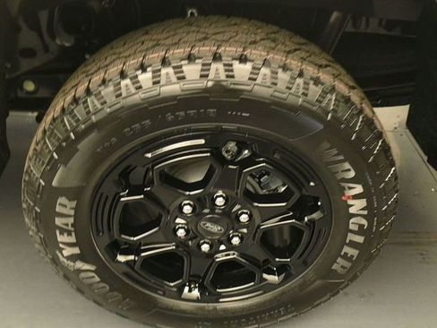 New 2025 Ford Ranger XLT w/ Equipment Group 301A High image 9