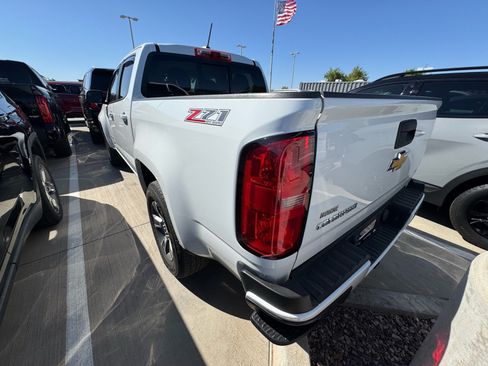 Used 2016 Chevrolet Colorado Z71 AWD/4WD image 3