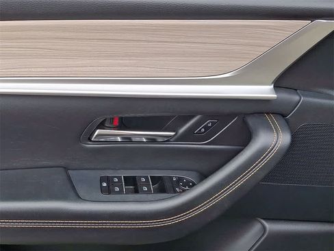 Used 2024 MAZDA CX-90 3.3 Turbo w/ Premium Package image 10