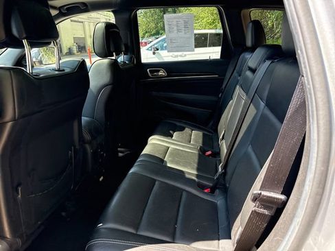 Used 2014 Jeep Grand Cherokee Overland AWD/4WD image 13