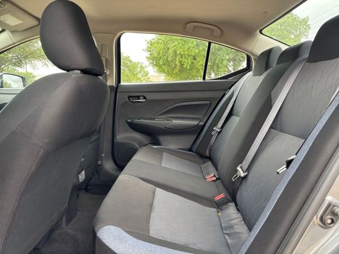 Used 2025 Nissan Versa SV w/ Trunk Package image 25