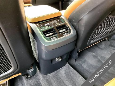 Used 2016 Volvo XC90 T6 Momentum w/ Momentum Plus Package AWD/4WD image 29