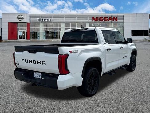 Used 2022 Toyota Tundra SR5 AWD/4WD image 7
