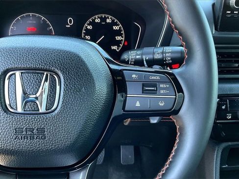 Used 2025 Honda Pilot TrailSport image 19