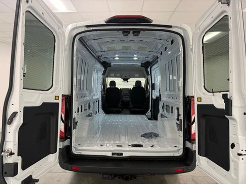 New 2026 Ford Transit 250 148 Medium Roof RWD image 9