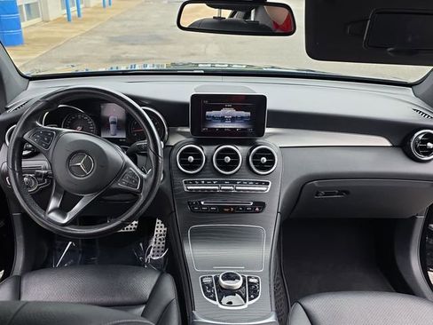 Used 2019 Mercedes-Benz GLC 300 image 10