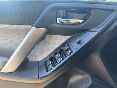 Used 2017 Subaru Forester 2.5i Limited image 19