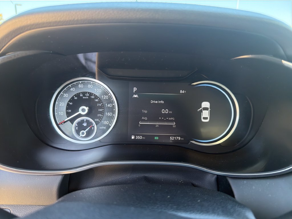 Used 2022 Genesis G70 3.3T RWD image 25