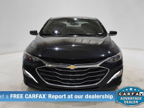 Used 2023 Chevrolet Malibu LT image 2