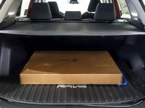 New 2025 Toyota RAV4 LE image 9