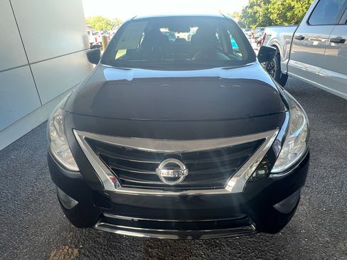 Used 2018 Nissan Versa S FWD image 3