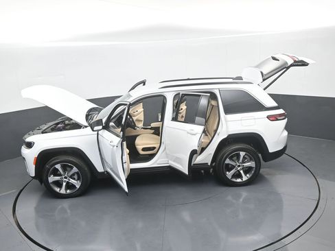 New 2026 Jeep Grand Cherokee Limited RWD image 61