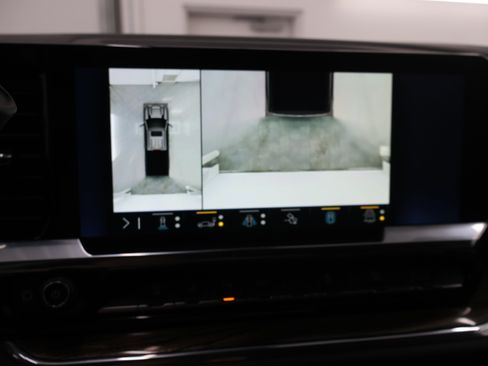 Used 2025 Chevrolet Silverado 2500 LT w/ Trail Boss Package AWD/4WD image 19