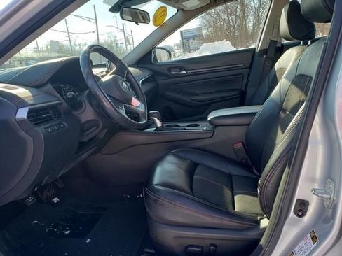 Used 2022 Nissan Altima 2.5 SR image 18