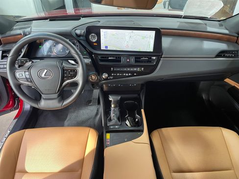 Used 2024 Lexus ES 300h w/ Premium Package image 20