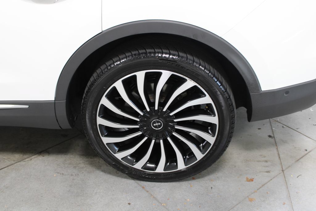 Used 2023 Lincoln Nautilus Black Label w/ Class II Trailer Tow Package AWD/4WD image 63