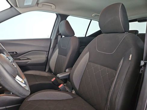 Used 2020 Nissan Kicks S image 24