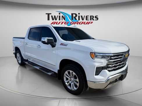 Used 2023 Chevrolet Silverado 1500 LTZ w/ LTZ Convenience Package II AWD/4WD image 6