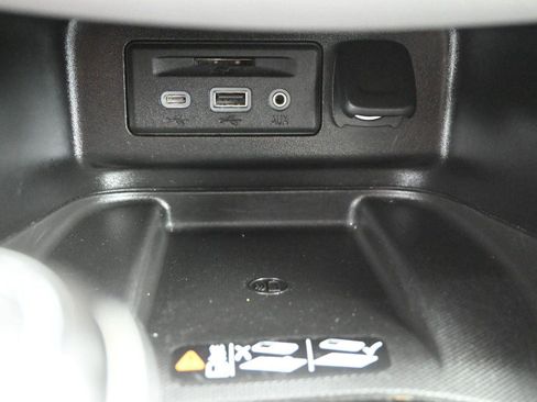 Used 2019 Chevrolet Equinox Premier image 31