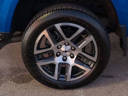 Used 2023 Chevrolet Colorado Z71 w/ Advanced Trailering Package image 12