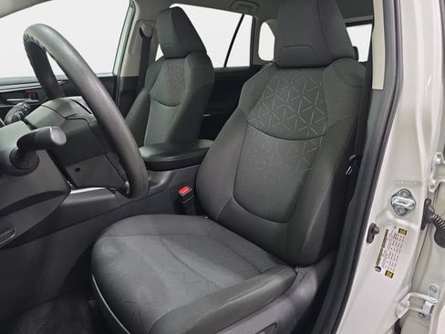 Certified 2023 Toyota RAV4 XLE AWD/4WD image 12