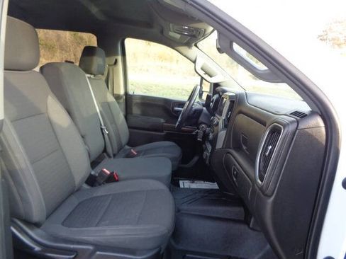 Used 2022 Chevrolet Silverado 2500 LT image 27