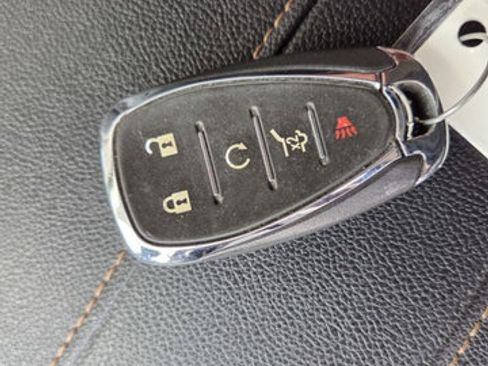 Used 2020 Chevrolet Traverse RS AWD/4WD image 34