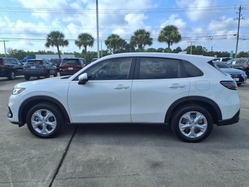 Used 2025 Honda HR-V LX image 9