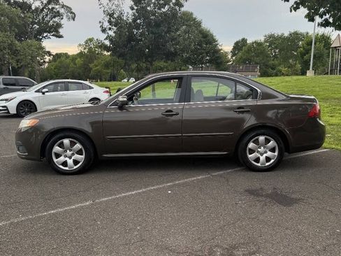 Used 2009 Kia Optima LX FWD image 4