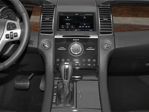 Used 2014 Ford Taurus SEL w/ Equipment Group 201A FWD image 10