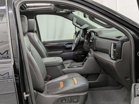 Used 2024 GMC Sierra 2500 AT4 w/ AT4 Premium Plus Package AWD/4WD image 19