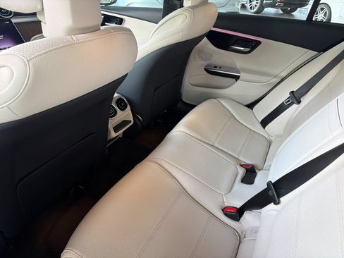 Used 2025 Mercedes-Benz C 300 Sedan image 11