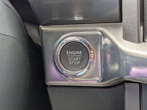 Used 2025 Ford F150 Lariat image 25