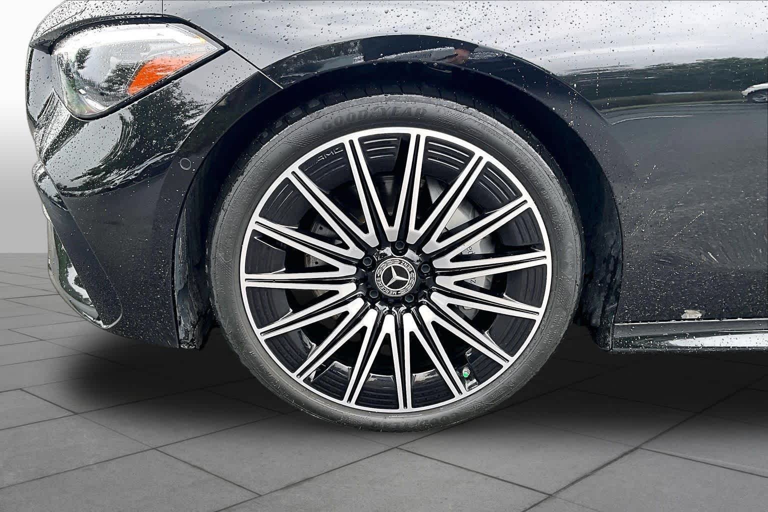 Certified 2025 Mercedes-Benz CLE 300 4MATIC Coupe image 10