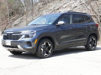 Certified 2025 Kia Seltos S