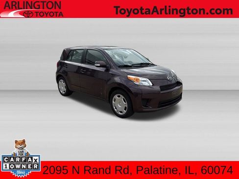 Used 2010 Scion xD image 1