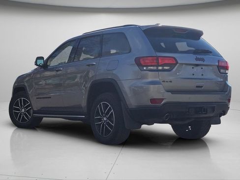 Used 2017 Jeep Grand Cherokee Trailhawk image 22