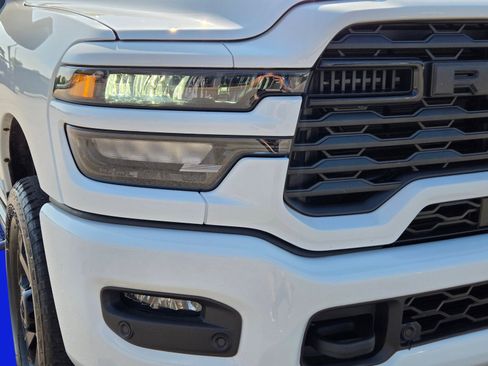 Used 2025 RAM 2500 Big Horn AWD/4WD image 3