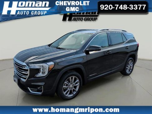 Used 2024 GMC Terrain SLT image 1