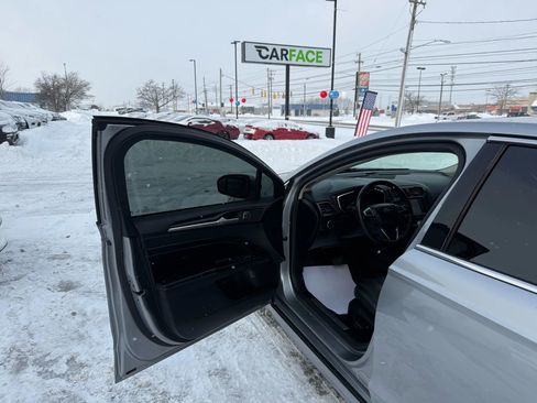 Used 2020 Ford Fusion Energi Titanium image 17