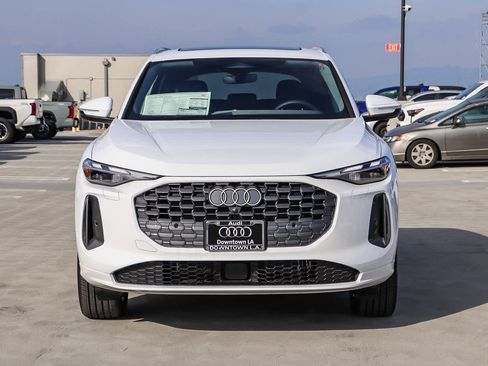 New 2025 Audi Q5 Premium image 2