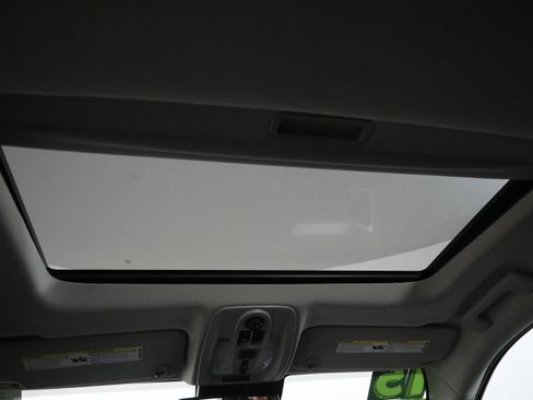 Used 2015 GMC Terrain SLT image 17